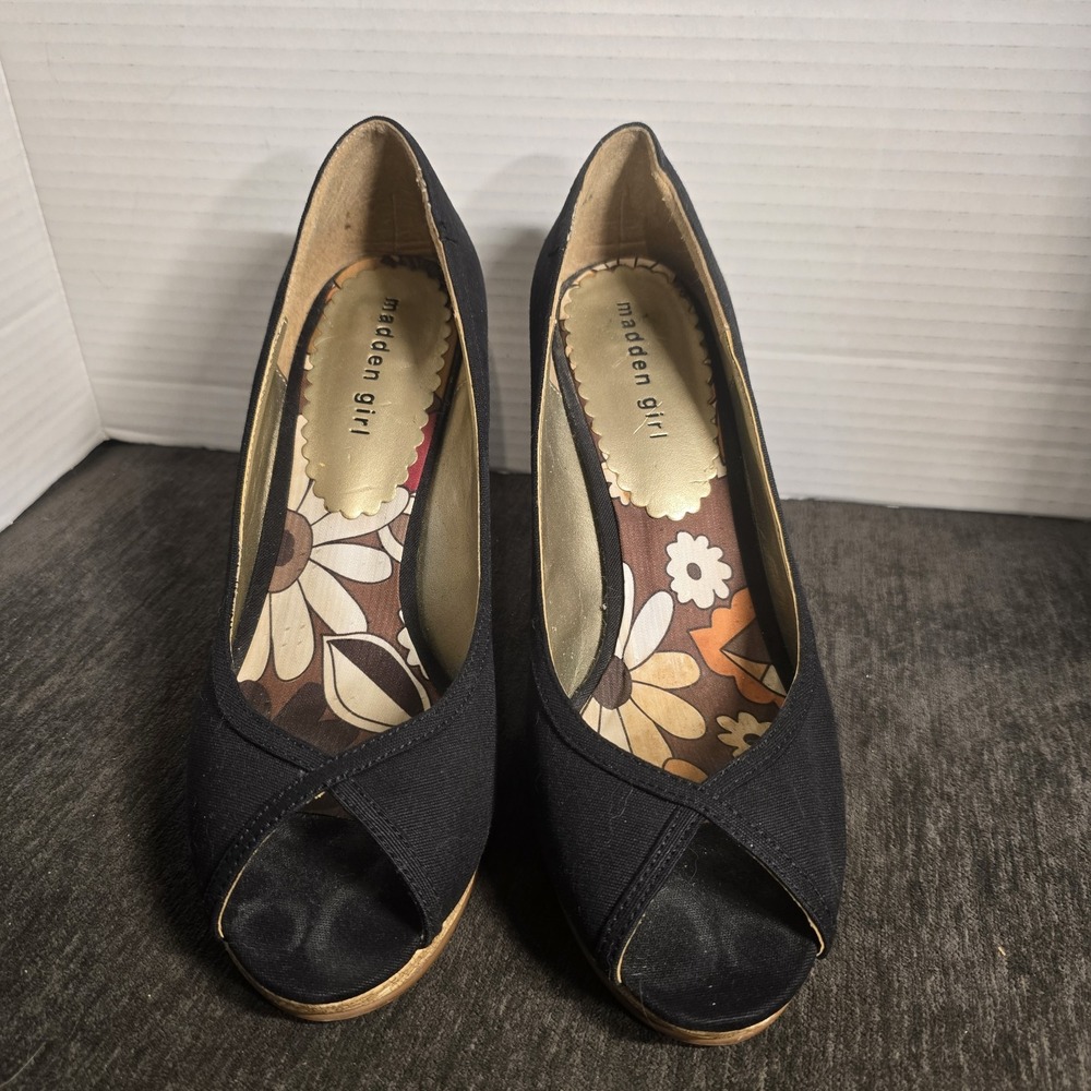 MADDEN GIRL Lakita Peep Toe Platform Heels Womens Size 9 Black